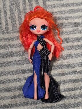 LOL Surprise OMG Dance Major Lady Doll MGA 2019 Orange Hair Blue Glitter